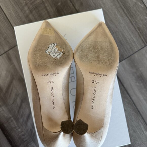 Manolo Blahnik Mamata Pumps - Picture 5 of 5